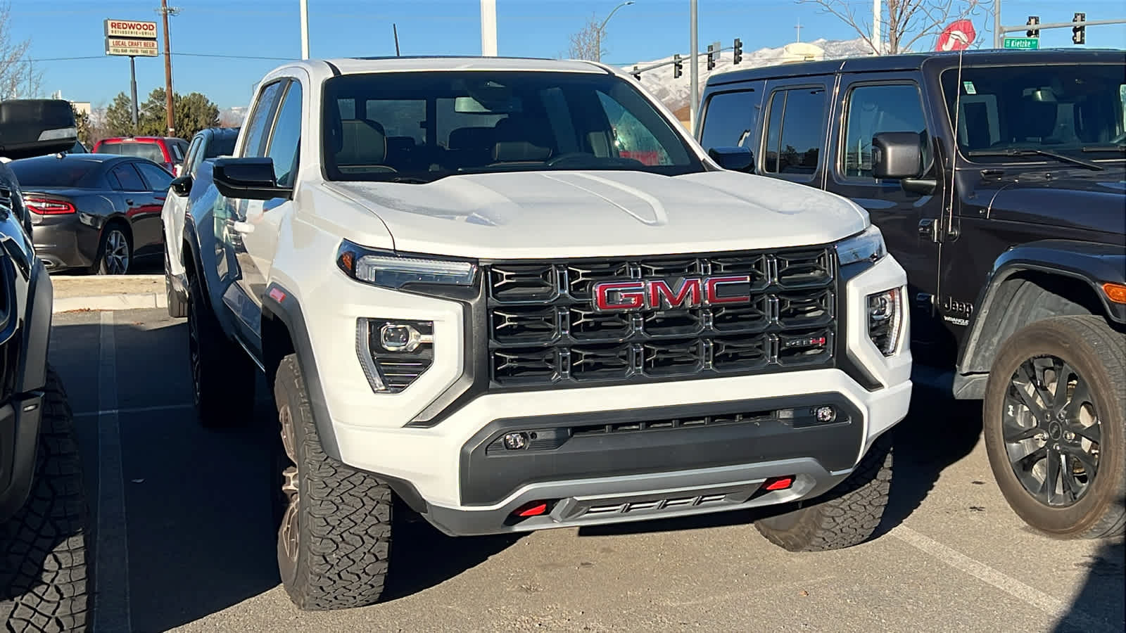 Thumbnail: 2023 GMC Canyon - 3