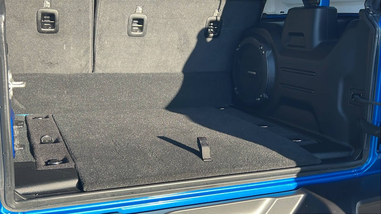 Thumbnail: 2023 Jeep Wrangler - 27