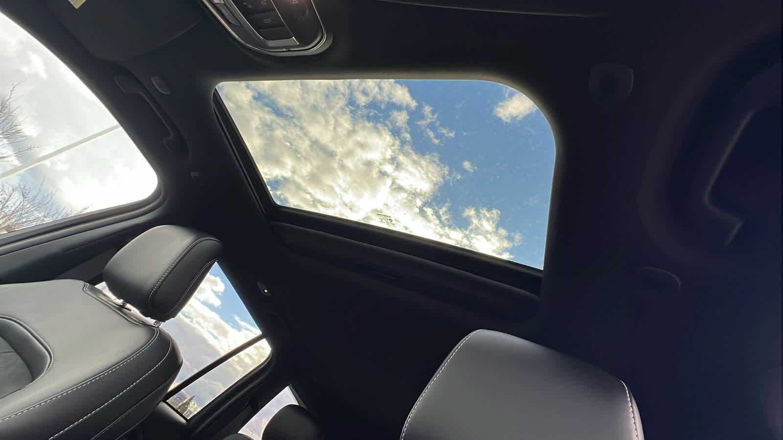 Thumbnail: 2026 Jeep Grand Cherokee - 31