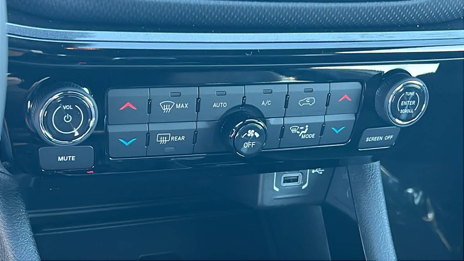 Thumbnail: 2026 Jeep Compass - 14