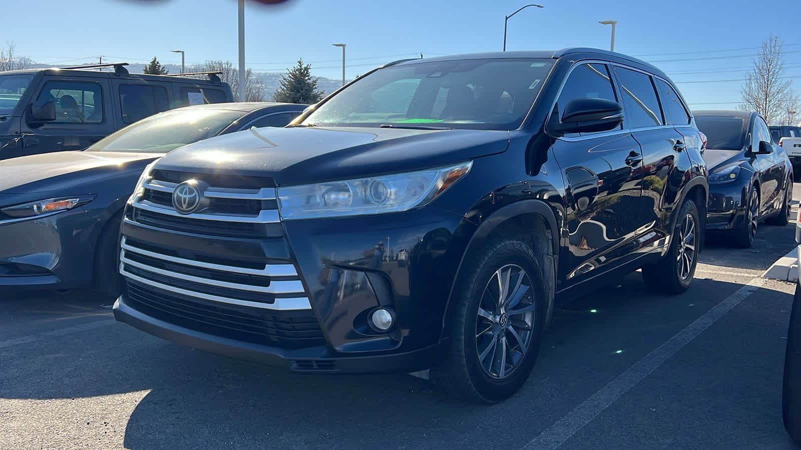 Thumbnail: 2017 Toyota Highlander - 1