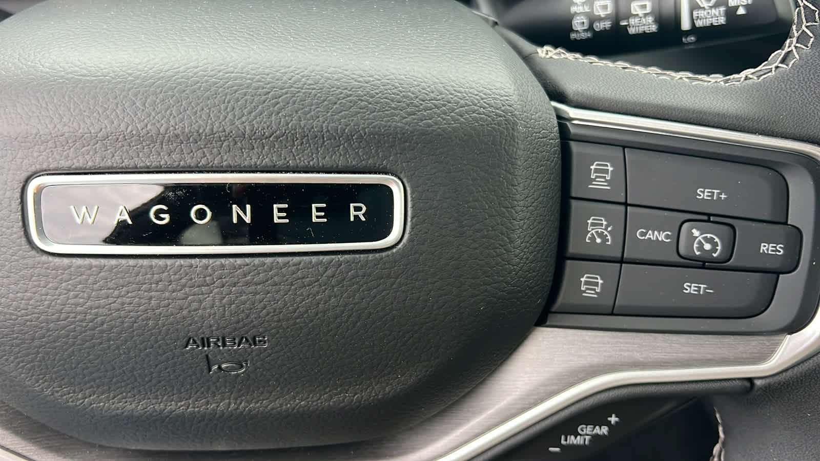 Thumbnail: 2025 Jeep Wagoneer - 20