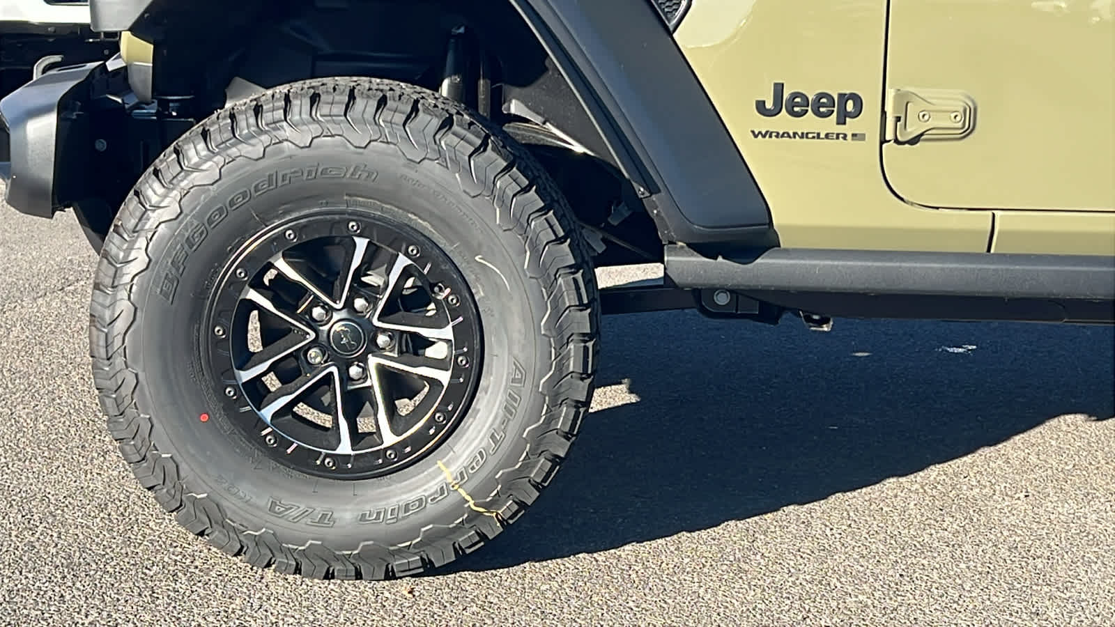 Thumbnail: 2026 Jeep Wrangler - 9