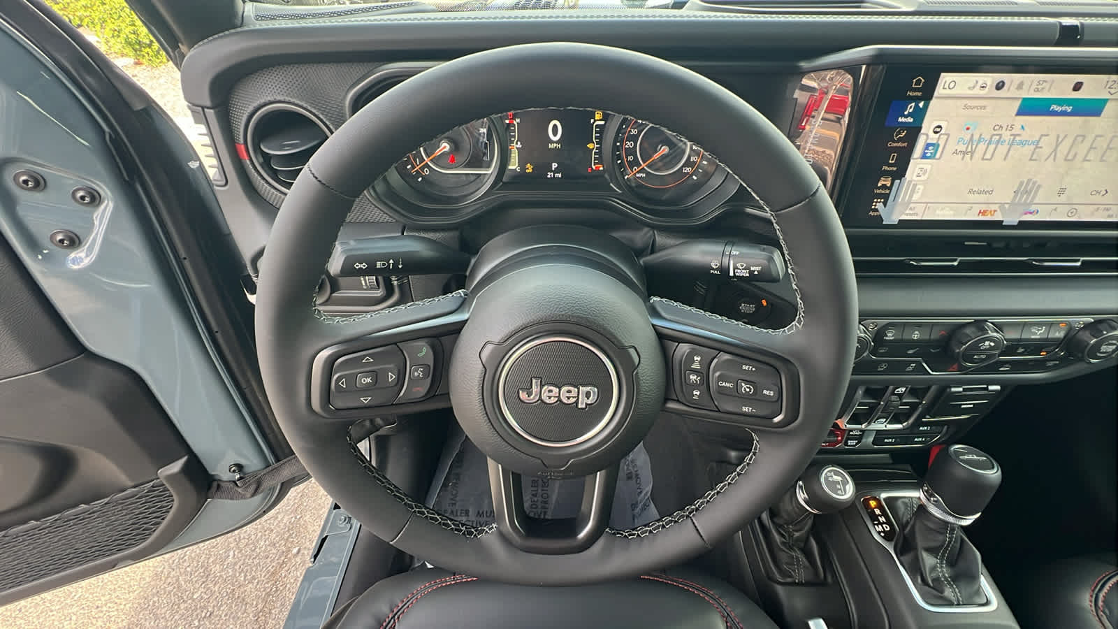 Thumbnail: 2026 Jeep Gladiator - 18