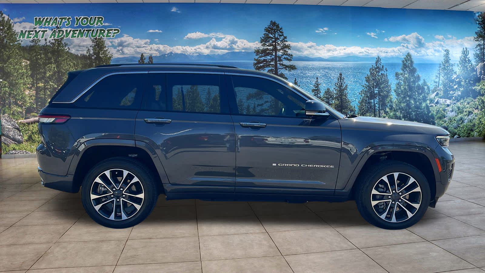 Thumbnail: 2023 Jeep Grand Cherokee - 4