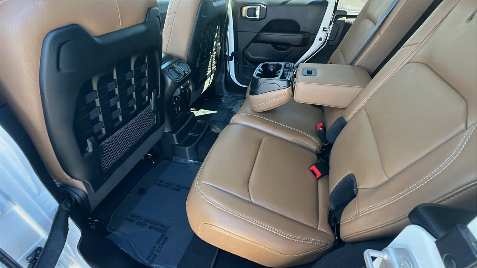 Thumbnail: 2021 Jeep Wrangler - 24