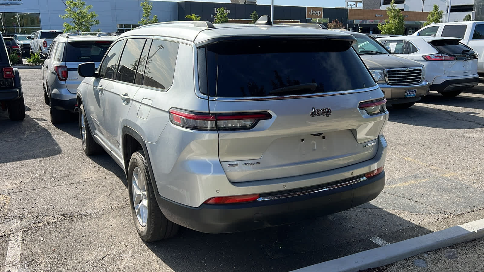 2021 Jeep Grand Cherokee L Laredo 6