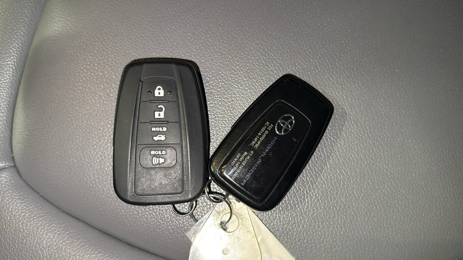 Thumbnail: 2021 Toyota Highlander - 29