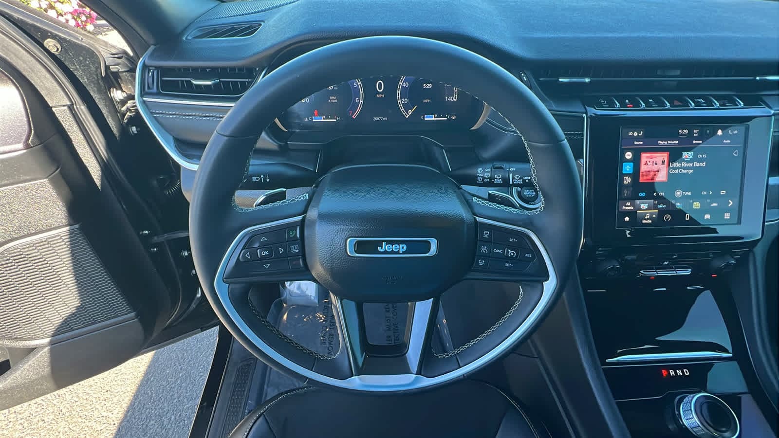 Thumbnail: 2023 Jeep Grand Cherokee - 18
