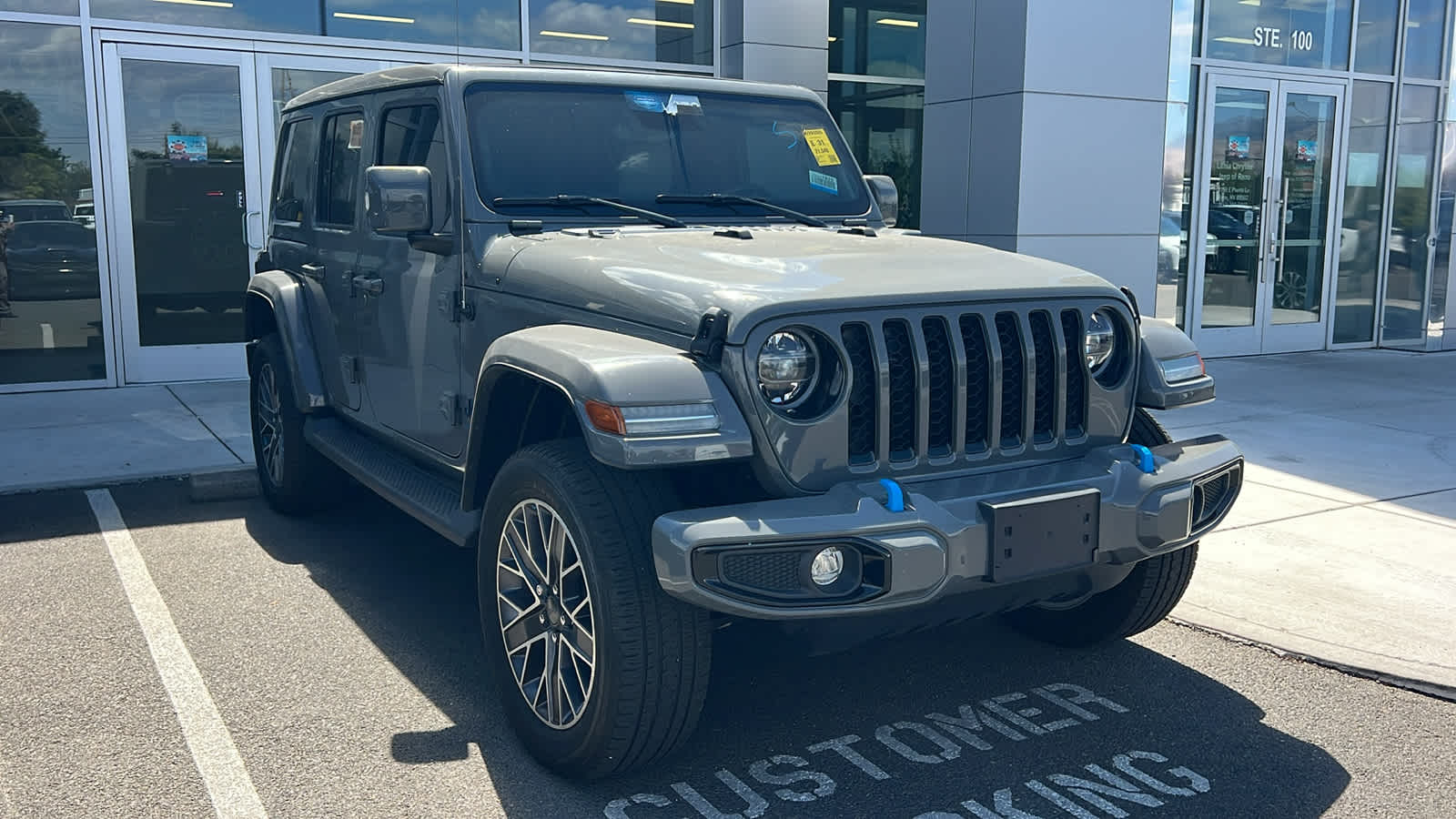 2022 Jeep Wrangler 4xe Unlimited Sahara High Altitude photo 3