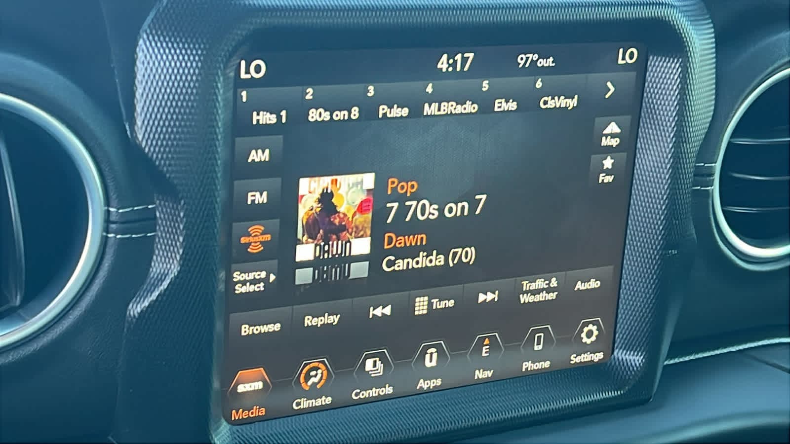 Thumbnail: 2022 Jeep Wrangler - 15