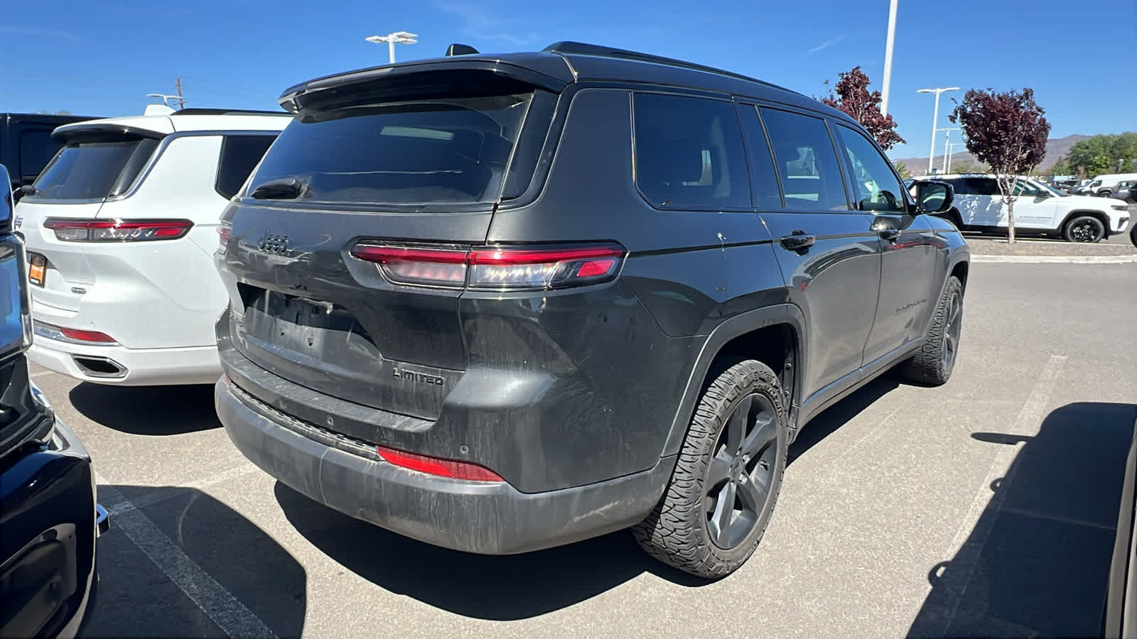 Thumbnail: 2023 Jeep Grand Cherokee - 6