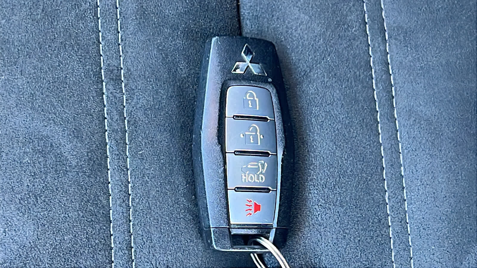 Thumbnail: 2022 Mitsubishi Outlander - 29