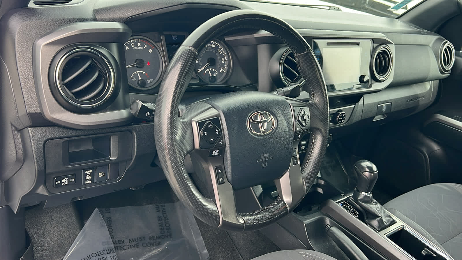 Thumbnail: 2018 Toyota Tacoma - 10