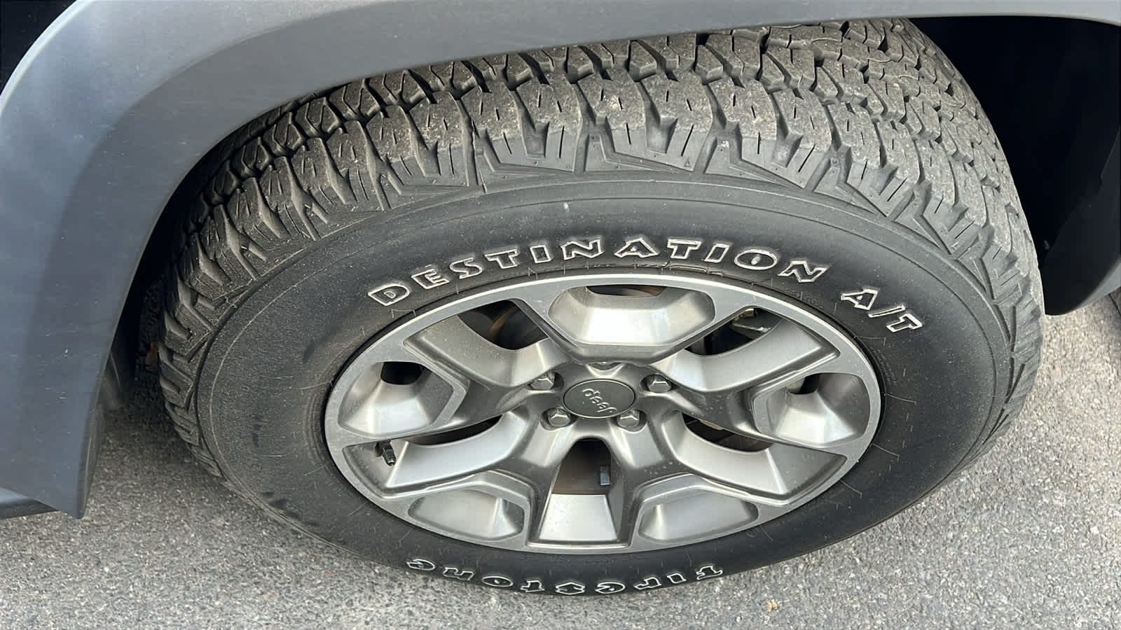 Thumbnail: 2022 Jeep Cherokee - 4