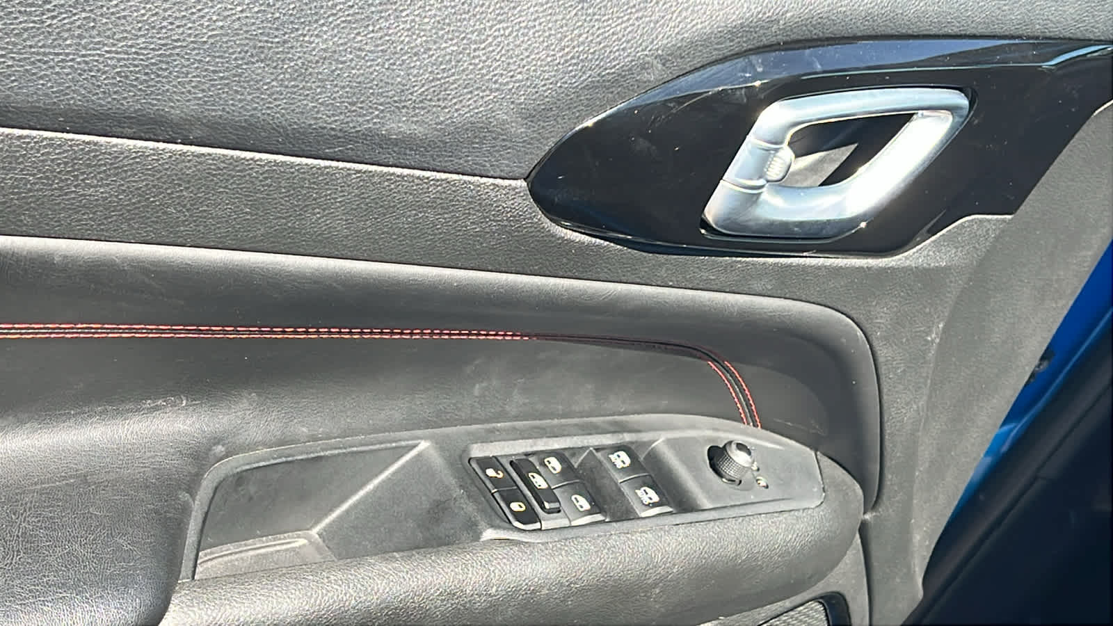 Thumbnail: 2023 Jeep Compass - 22