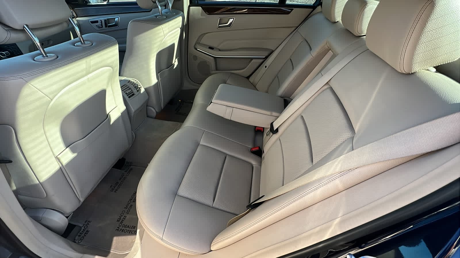 Thumbnail: 2014 Mercedes-Benz E-Class - 24