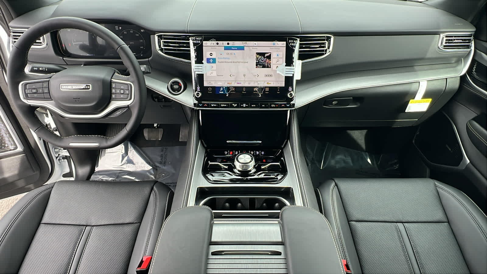 Thumbnail: 2026 Jeep Grand Wagoneer - 26