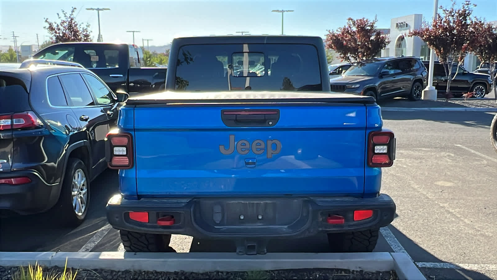 Thumbnail: 2020 Jeep Gladiator - 8