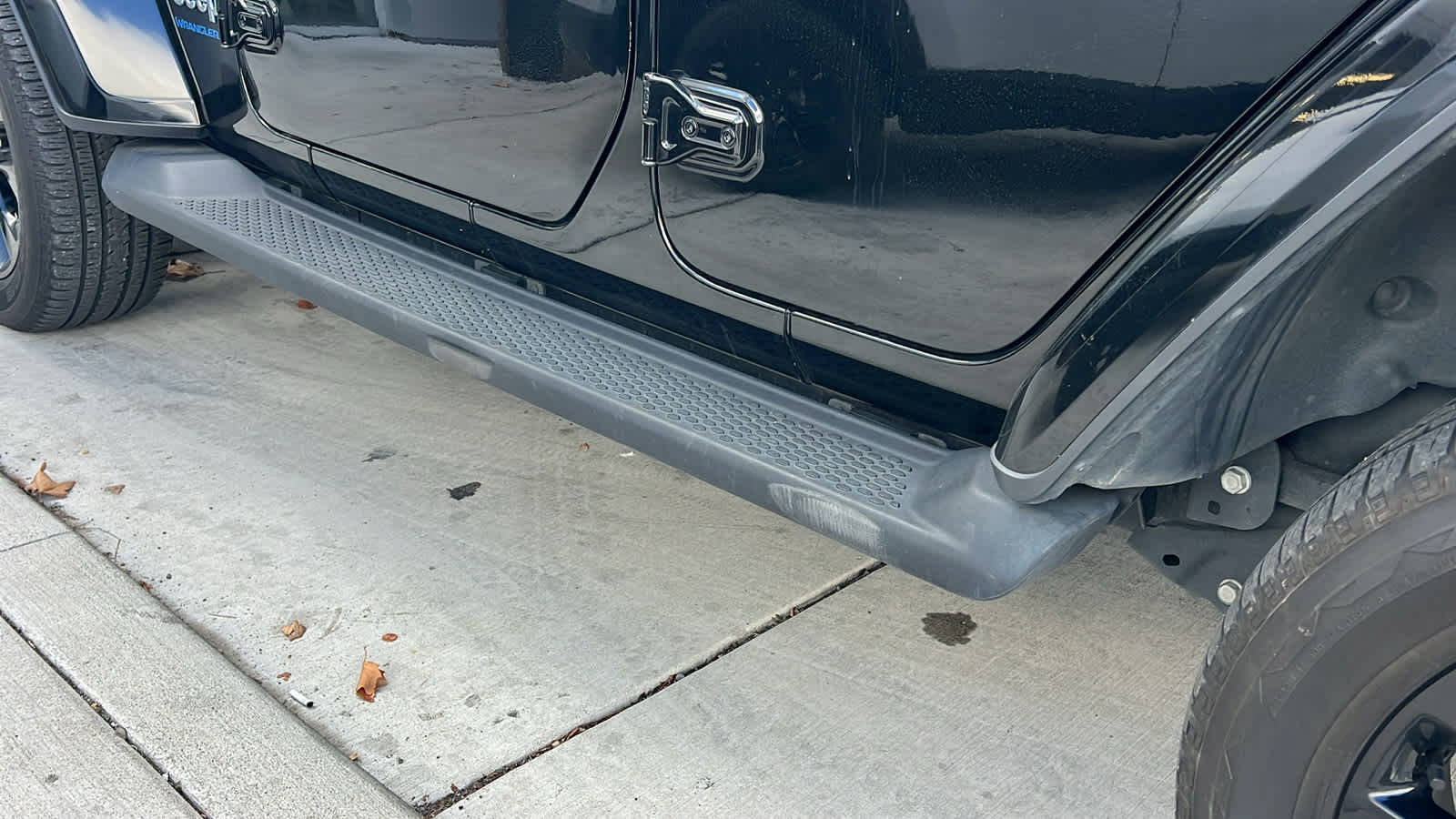 Thumbnail: 2023 Jeep Wrangler - 11