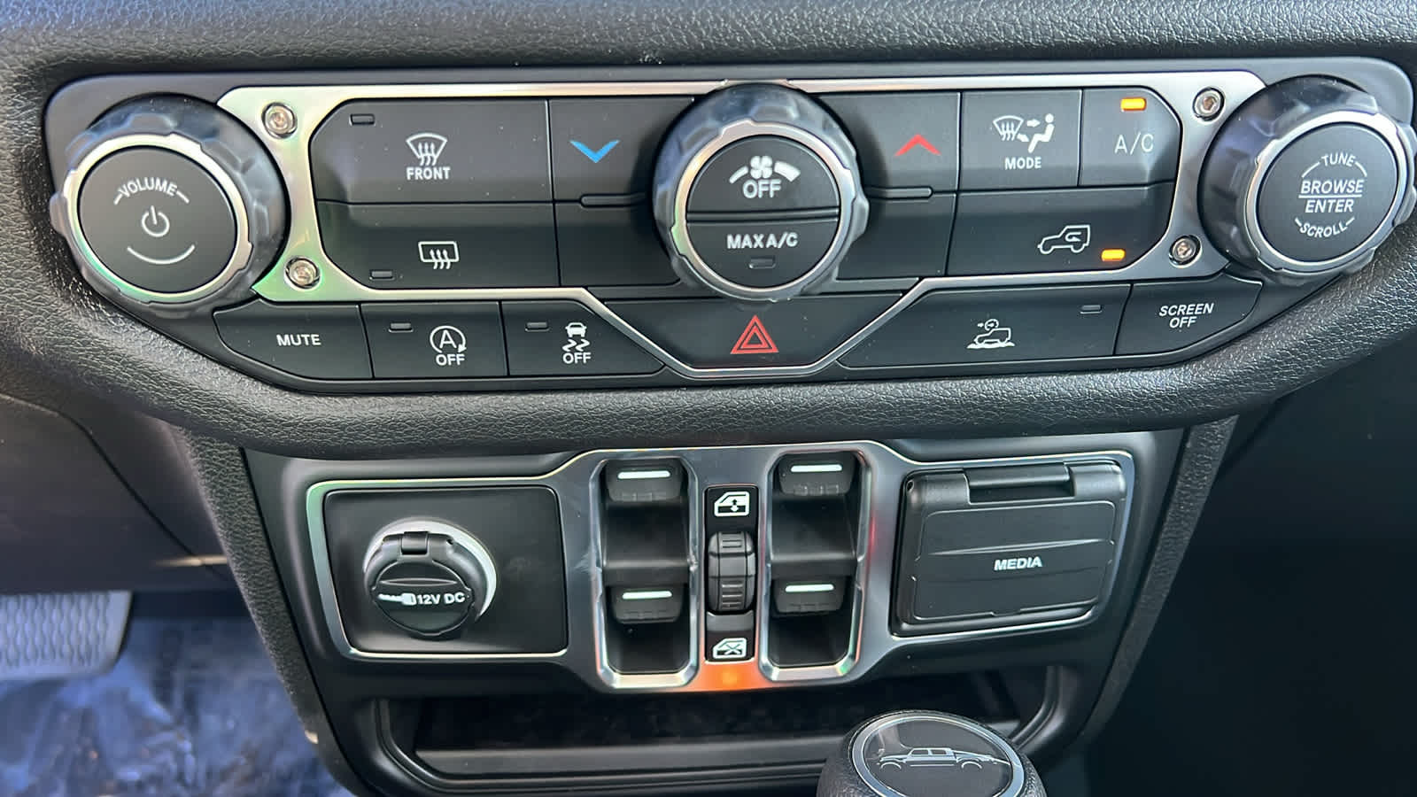 Thumbnail: 2026 Jeep Gladiator - 14