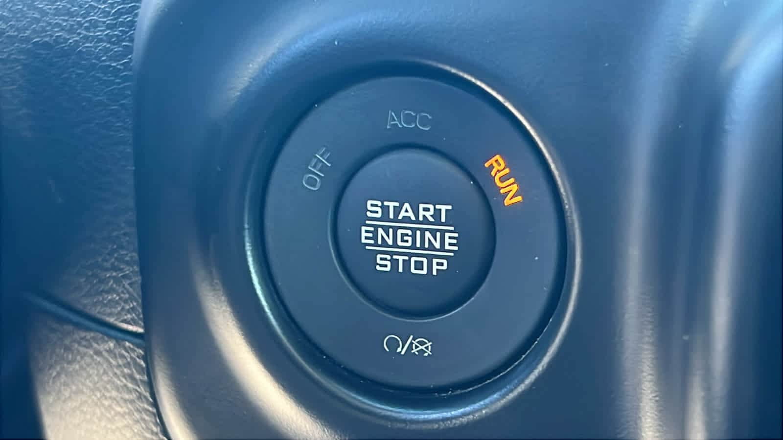 Thumbnail: 2023 Jeep Wrangler - 17