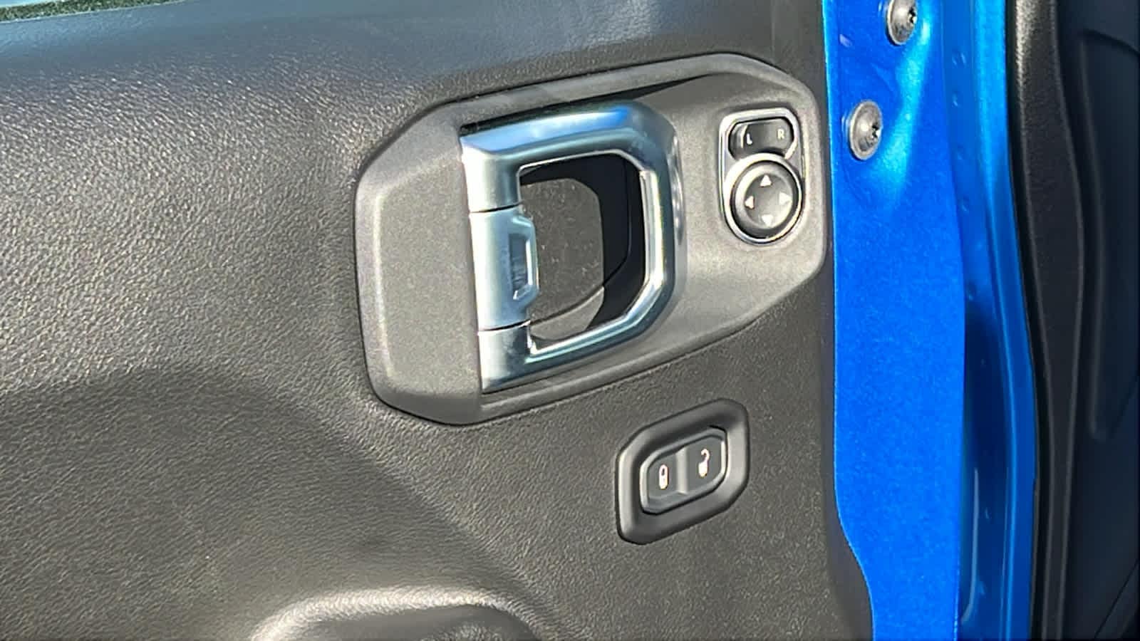 Thumbnail: 2026 Jeep Wrangler - 23