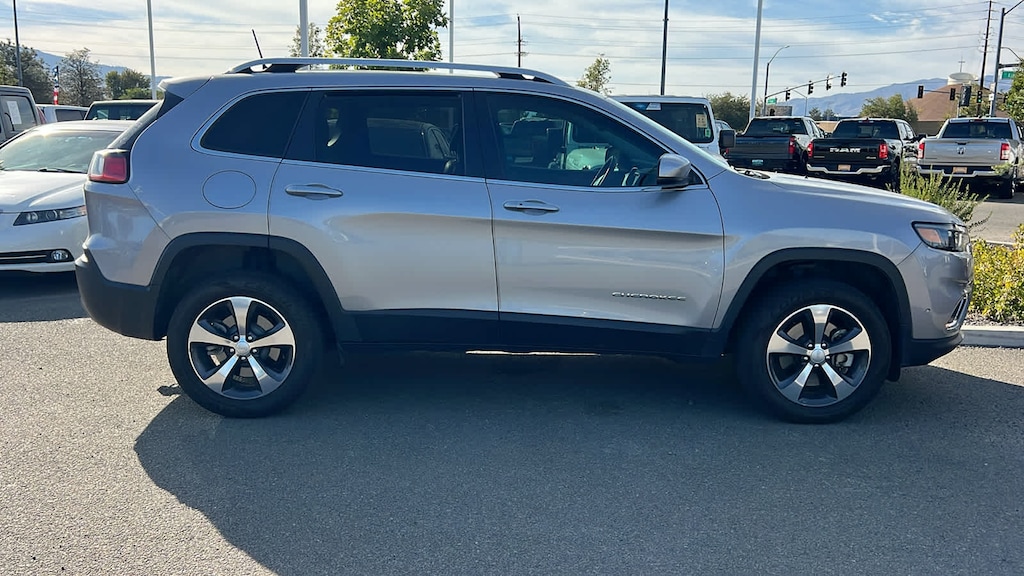 Used 2019 Jeep Cherokee Limited SUV