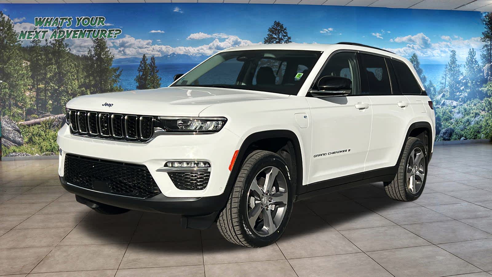 Thumbnail: 2022 Jeep Grand Cherokee - 1