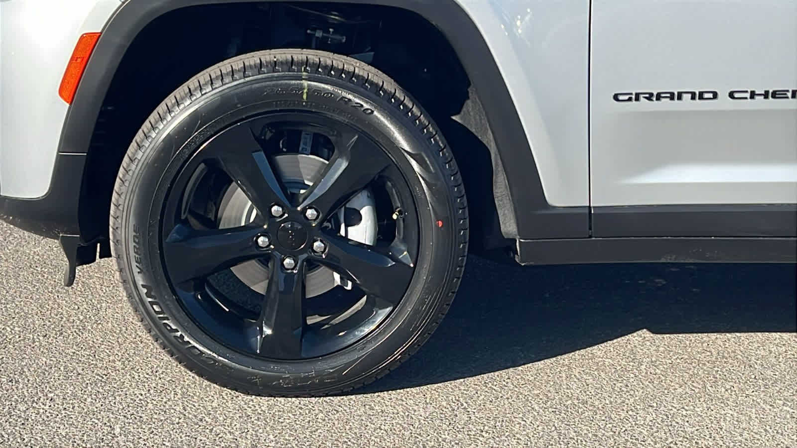 Thumbnail: 2026 Jeep Grand Cherokee - 9