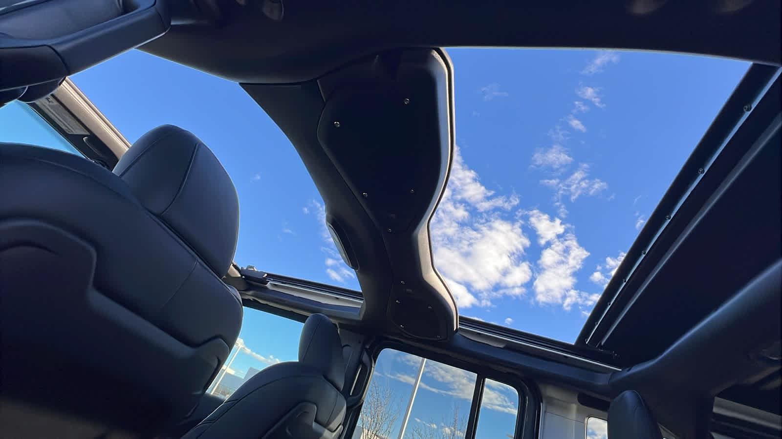 Thumbnail: 2026 Jeep Wrangler - 31