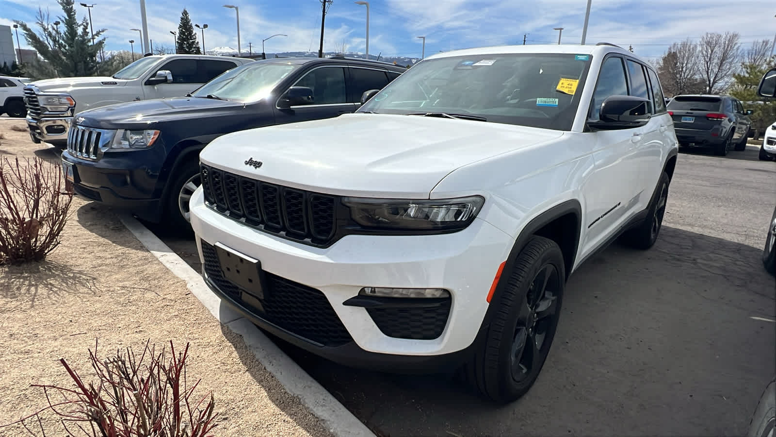 Thumbnail: 2023 Jeep Grand Cherokee - 1