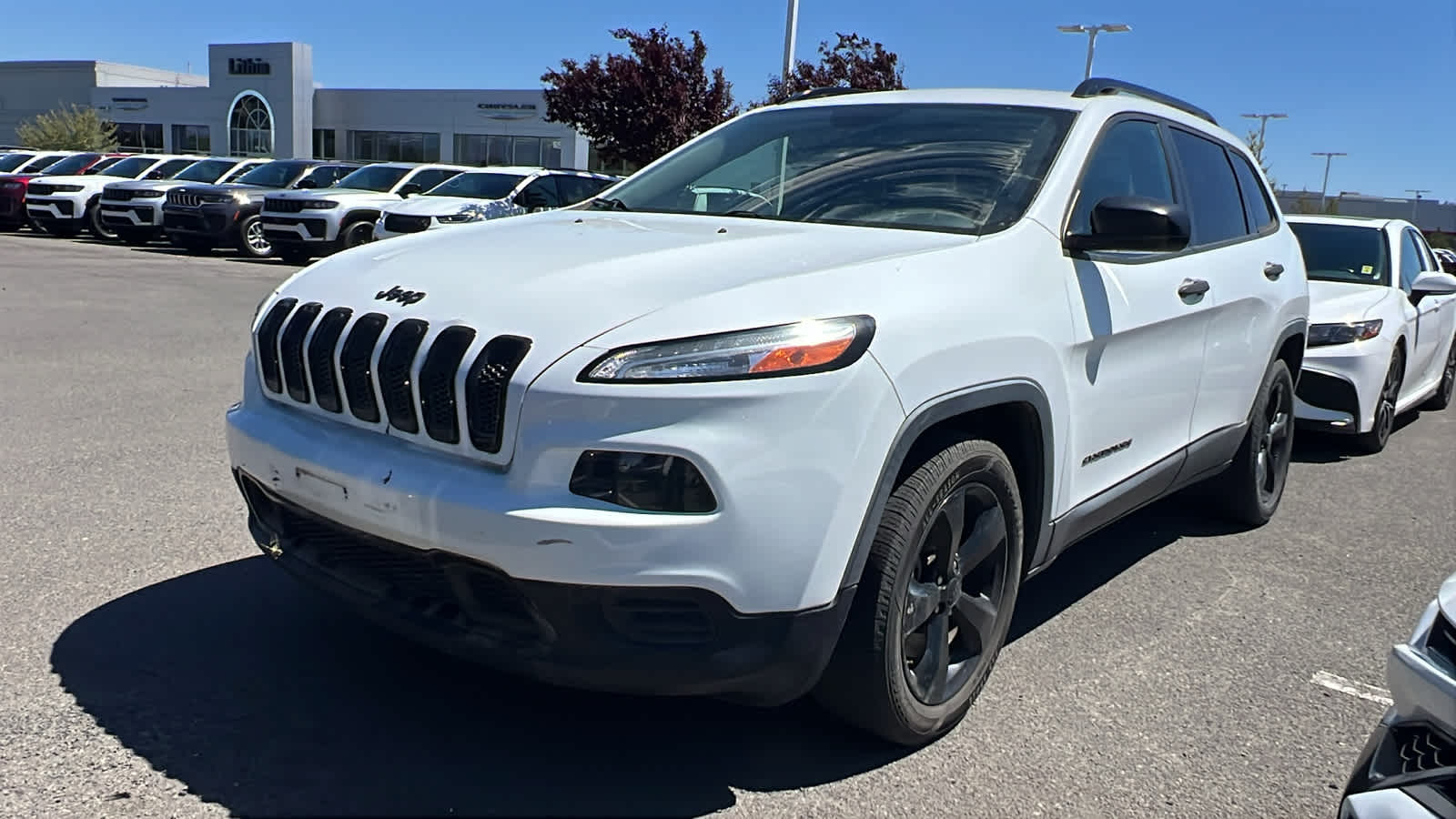Thumbnail: 2017 Jeep Cherokee - 1