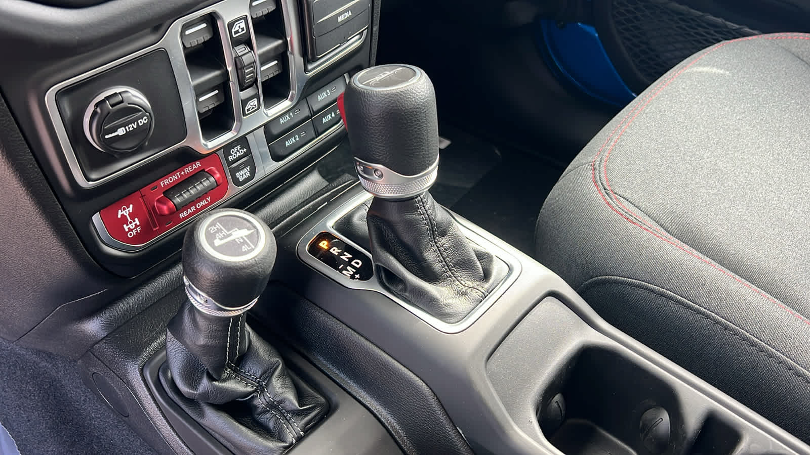 Thumbnail: 2026 Jeep Gladiator - 13