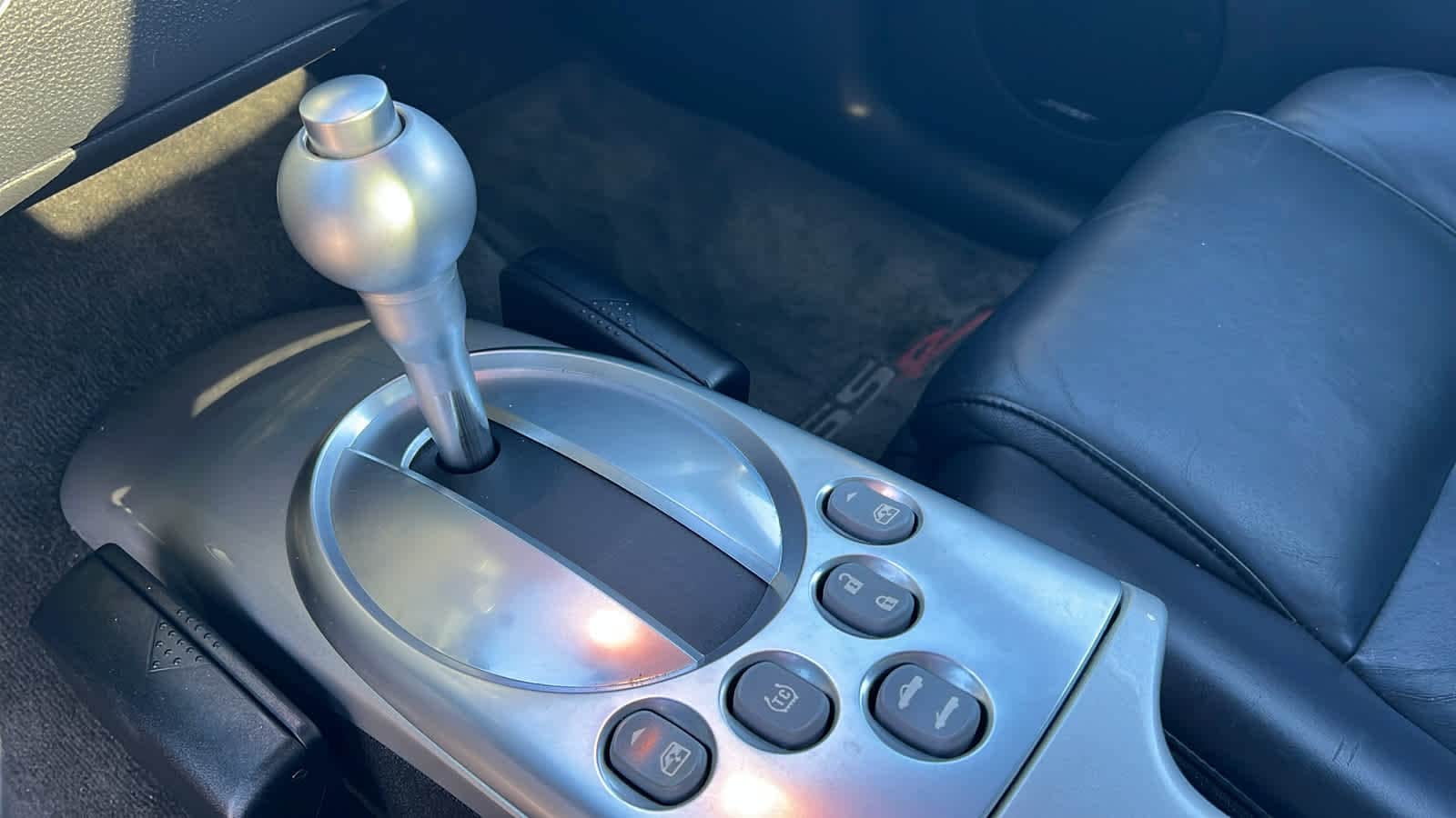 Thumbnail: 2005 Chevrolet SSR - 13