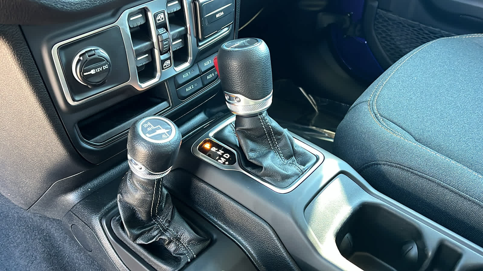 Thumbnail: 2026 Jeep Gladiator - 13