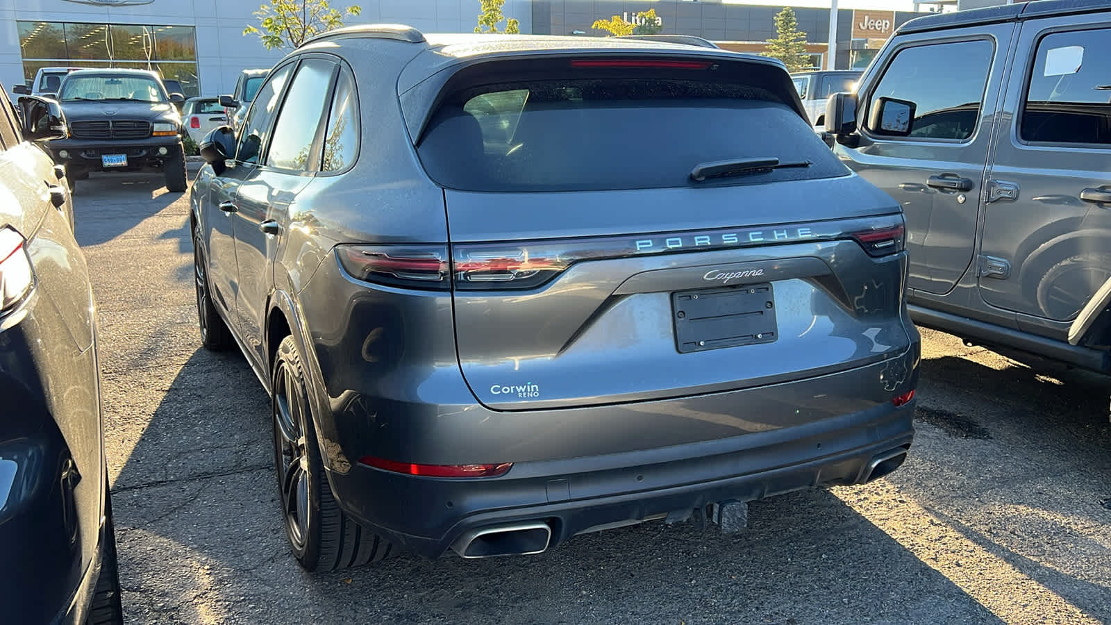 Thumbnail: 2020 Porsche Cayenne - 8