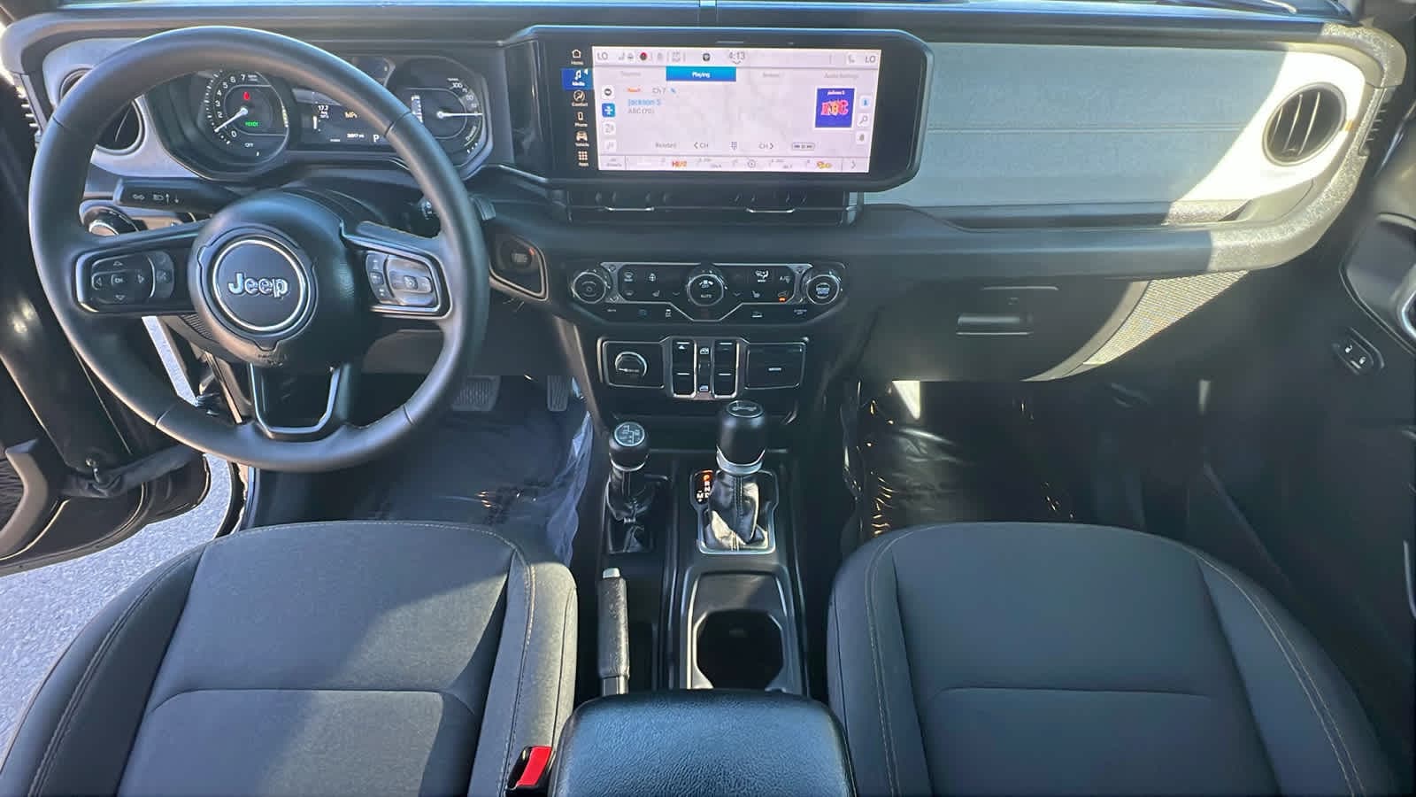 Thumbnail: 2024 Jeep Wrangler - 26