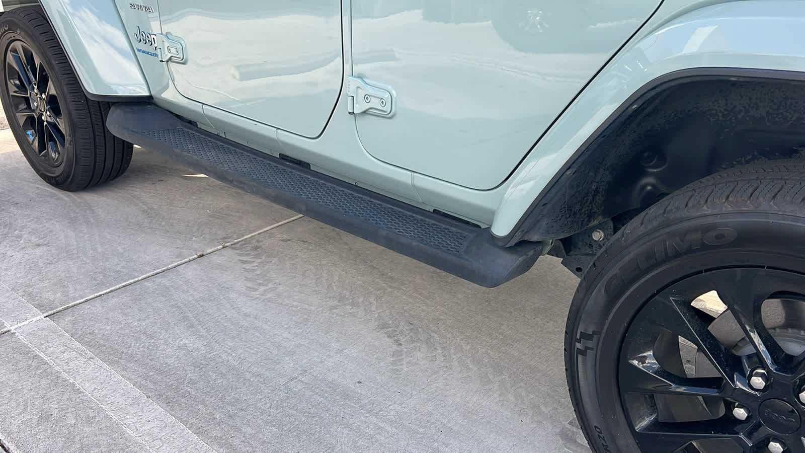 Thumbnail: 2023 Jeep Wrangler - 10