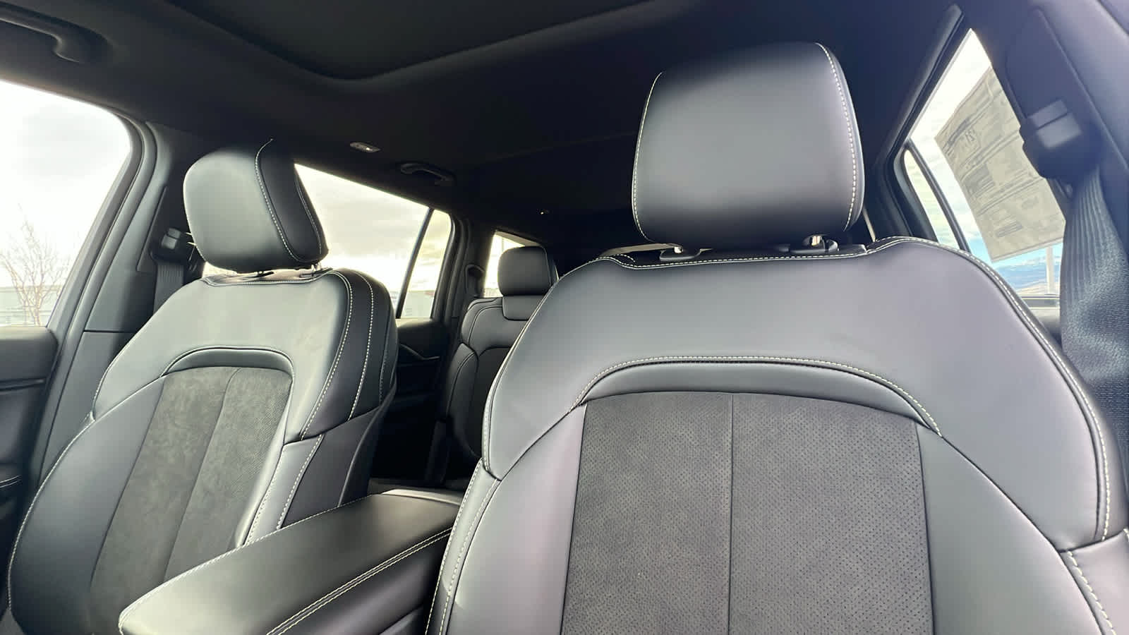 Thumbnail: 2025 Jeep Grand Cherokee L - 11