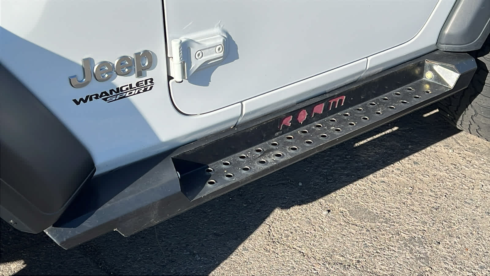 Thumbnail: 2018 Jeep Wrangler - 6