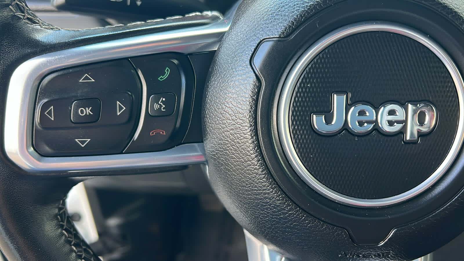 Thumbnail: 2022 Jeep Wrangler - 19