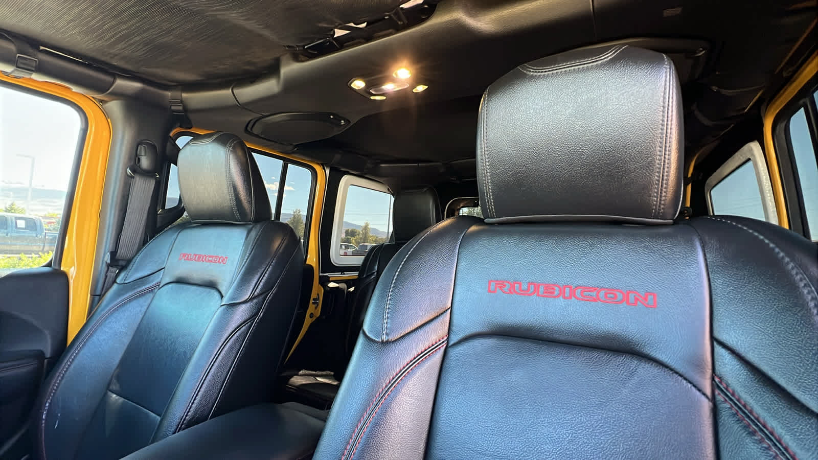 Thumbnail: 2019 Jeep Wrangler - 11