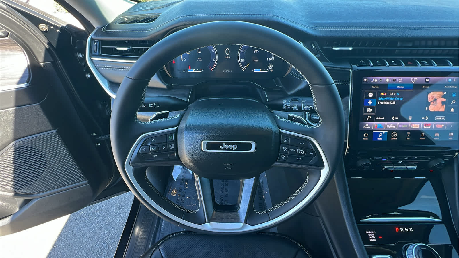 Thumbnail: 2023 Jeep Grand Cherokee - 18