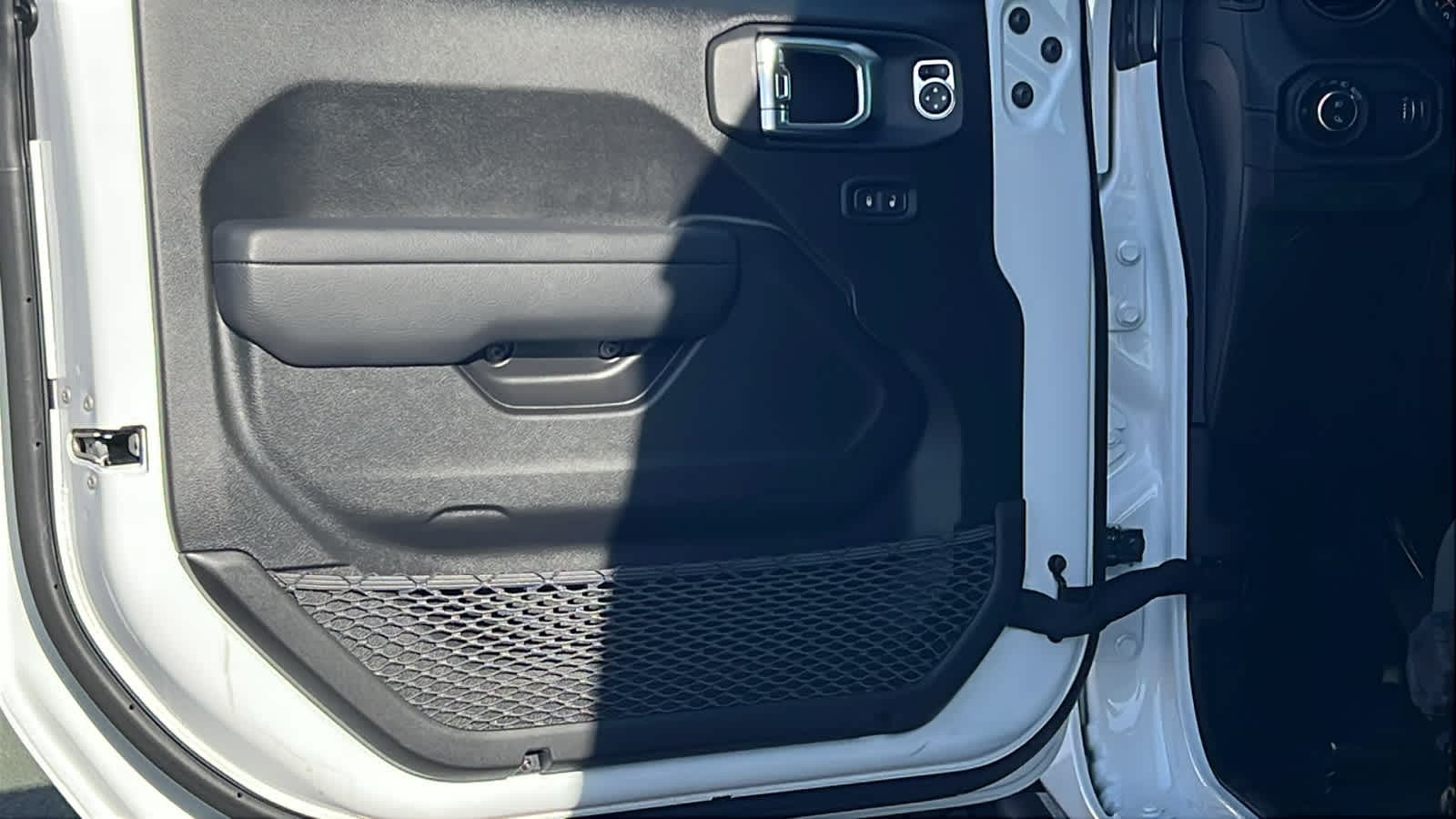 Thumbnail: 2026 Jeep Gladiator - 23