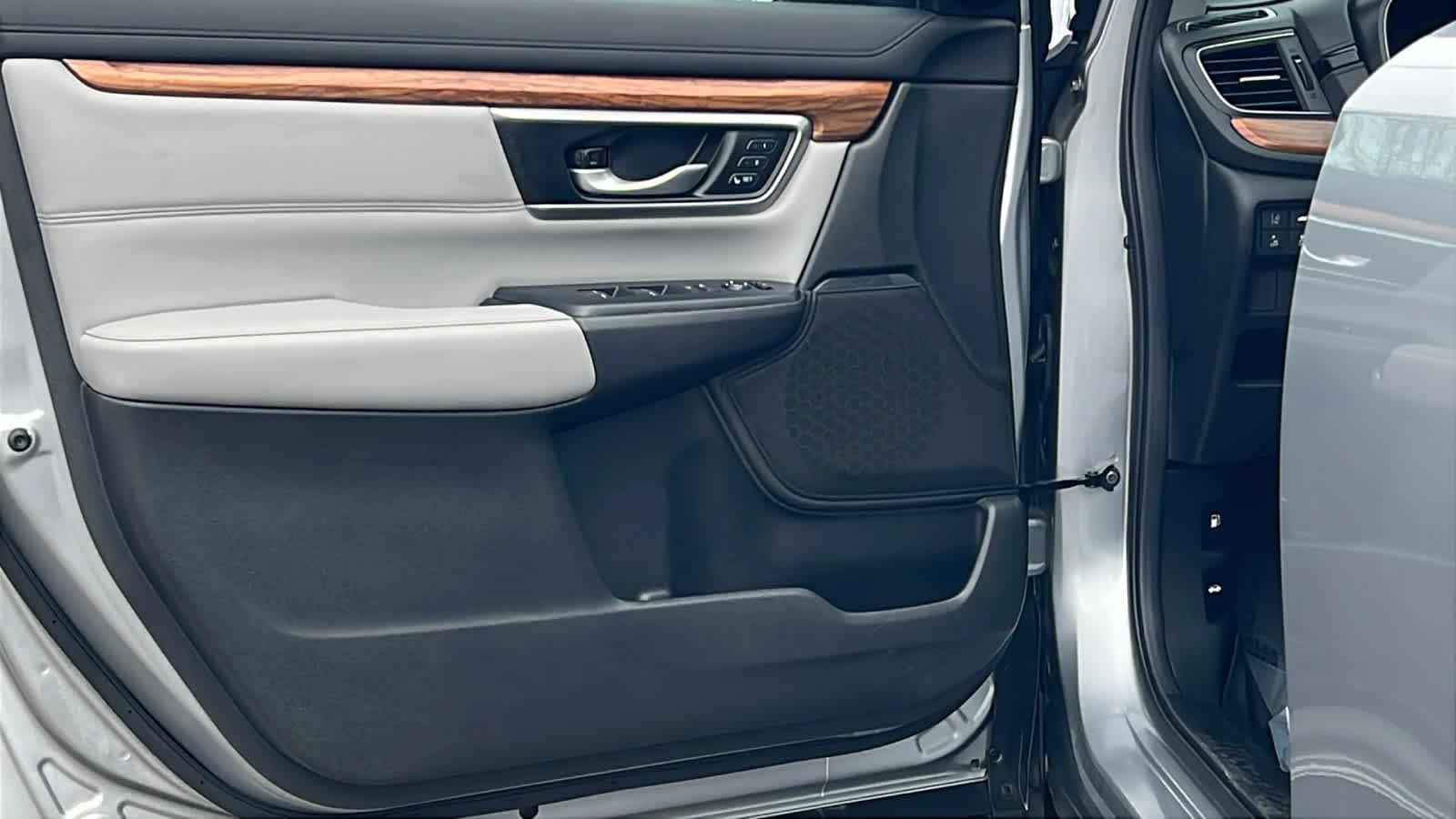 Thumbnail: 2017 Honda CR-V - 23