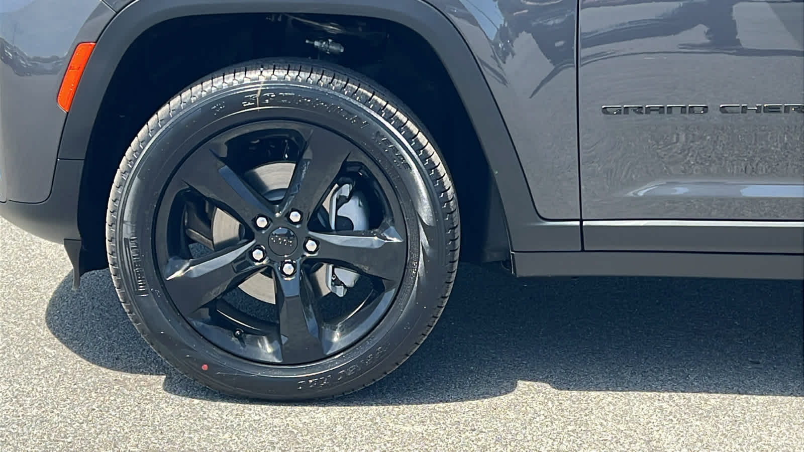 Thumbnail: 2026 Jeep Grand Cherokee - 9