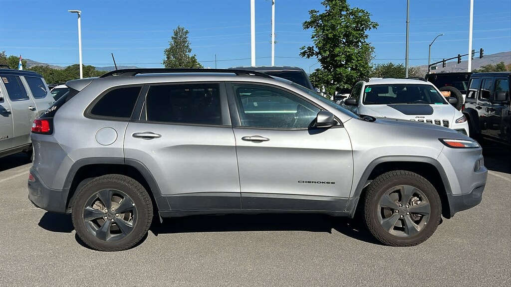 Used 2018 Jeep Cherokee Limited SUV
