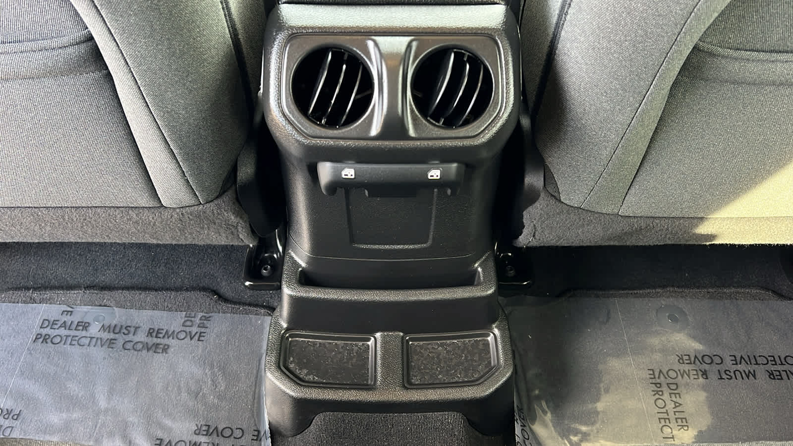 Thumbnail: 2024 Jeep Wrangler - 25