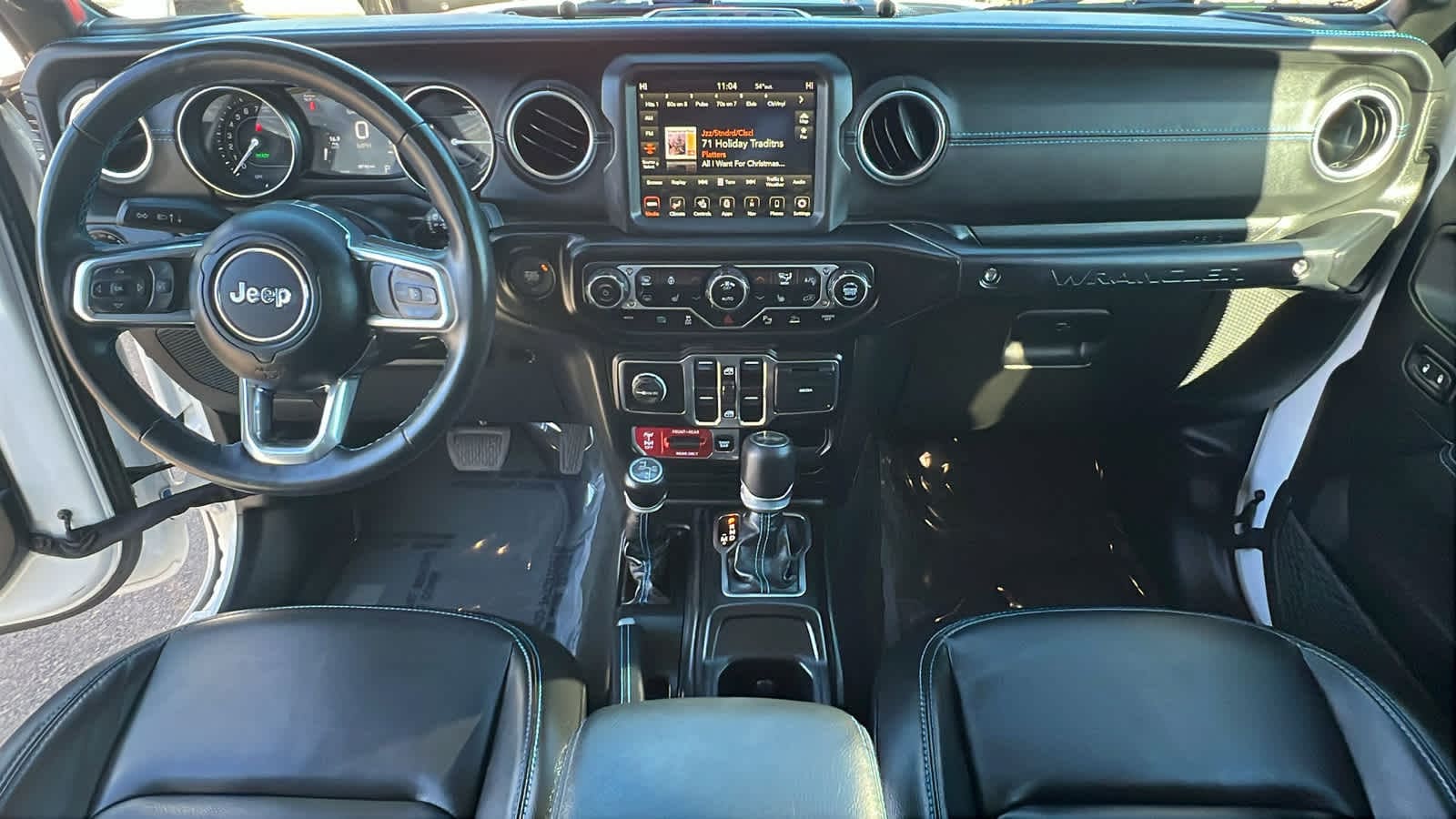 Thumbnail: 2022 Jeep Wrangler - 26